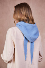 "Sophie Hood": Hellblau