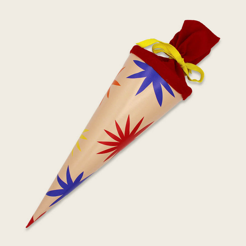 kleine Schultüte mit großen Sternen, apricot