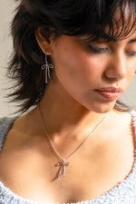 Bow Necklace