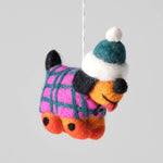TOOTS Hund mit Hut - hängender Filzanhänger