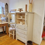 display case "Ester"