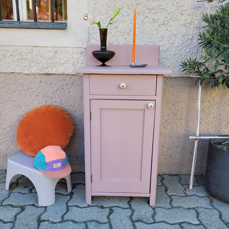 Nachtkasterl LENE RESERVIERT