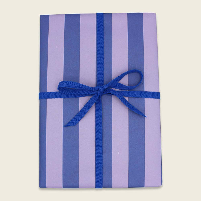 Geschenkpapier Streifen, flieder/blau