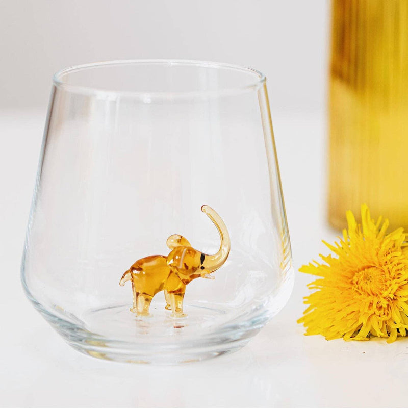 Glas mit Elefant