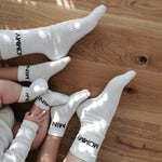 MOMMY Socken - Weiß/Schwarz